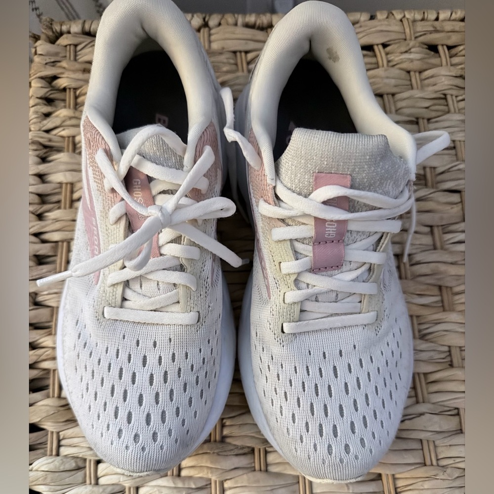 Brooks Women's White and Pink Athletic Shoes - Picture 2 of 3